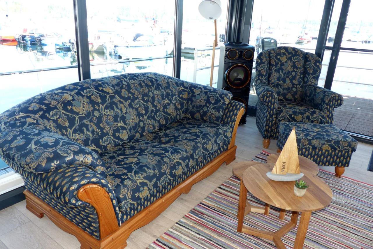 Hausboote Und Ferienhaeuser Marina Muecheln Mucheln Eksteriør bilde